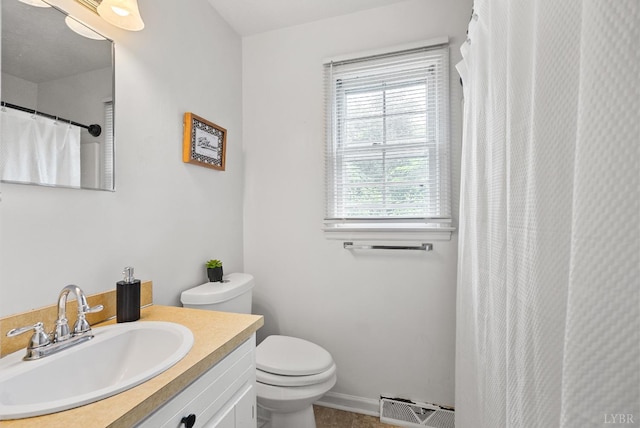 403 W Cadbury Dr, Lynchburg, VA 24502 - full bathroom featuring vanity, toilet, and a shower with curtain