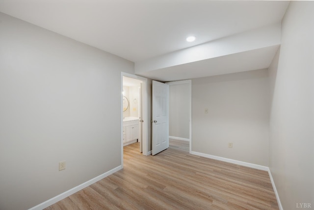 100 Creston Oaks Ct, Forest, VA 24551 - unfurnished bedroom featuring light wood finished floors, baseboards, connected bathroom, and recessed lighting