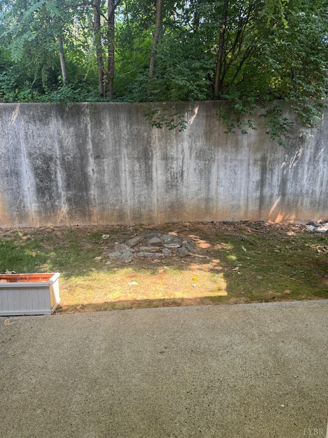 2004 Wards Ferry Rd Unit 15, Lynchburg, VA 24502 - view of yard