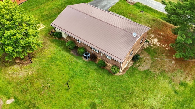 102 SE St, Brookneal, VA 24528 - aerial view of property and surrounding area