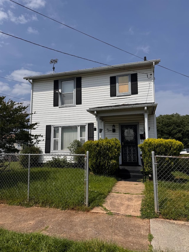512 Polk St, Lynchburg, VA 24504 - traditional-style house with a fenced front yard