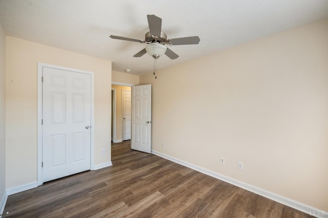 106 Colonnade St, Lynchburg, VA 24502 - unfurnished bedroom with dark wood finished floors and a ceiling fan