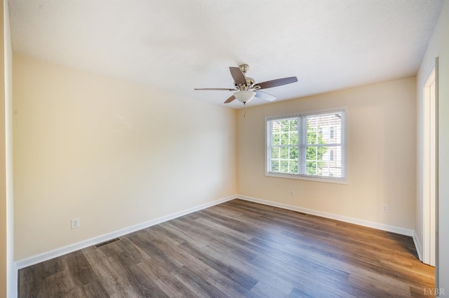 106 Colonnade St, Lynchburg, VA 24502 - unfurnished room with wood finished floors and a ceiling fan