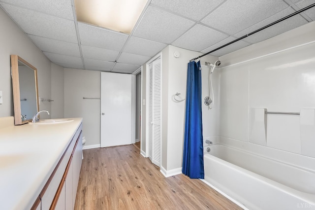 1246 Rainbow Forest Dr, Lynchburg, VA 24502 - bathroom with wood finished floors, vanity, shower / bath combination with curtain, and a drop ceiling