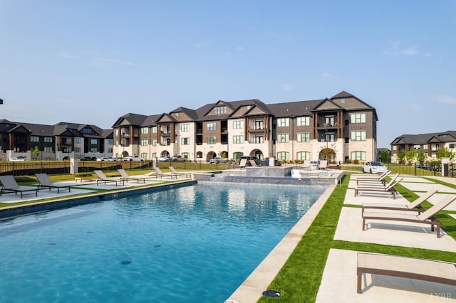 1010 Coles Ct, Forest, VA 24551 - community pool with a residential view