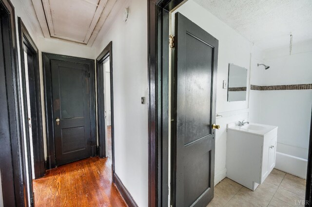 1614 Early St, Lynchburg, VA 24503 - hall with a sink