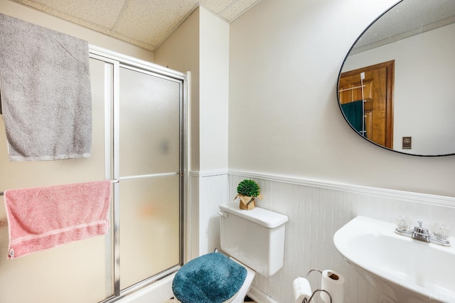 1159 Cifax Rd, Forest, VA 24551 - full bathroom featuring a wainscoted wall, a shower stall, and a drop ceiling