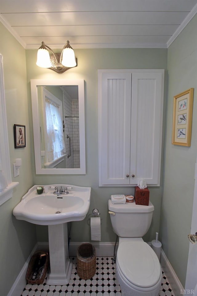 1538 Redfields Rd, Appomattox, VA 24522 - bathroom featuring ornamental molding