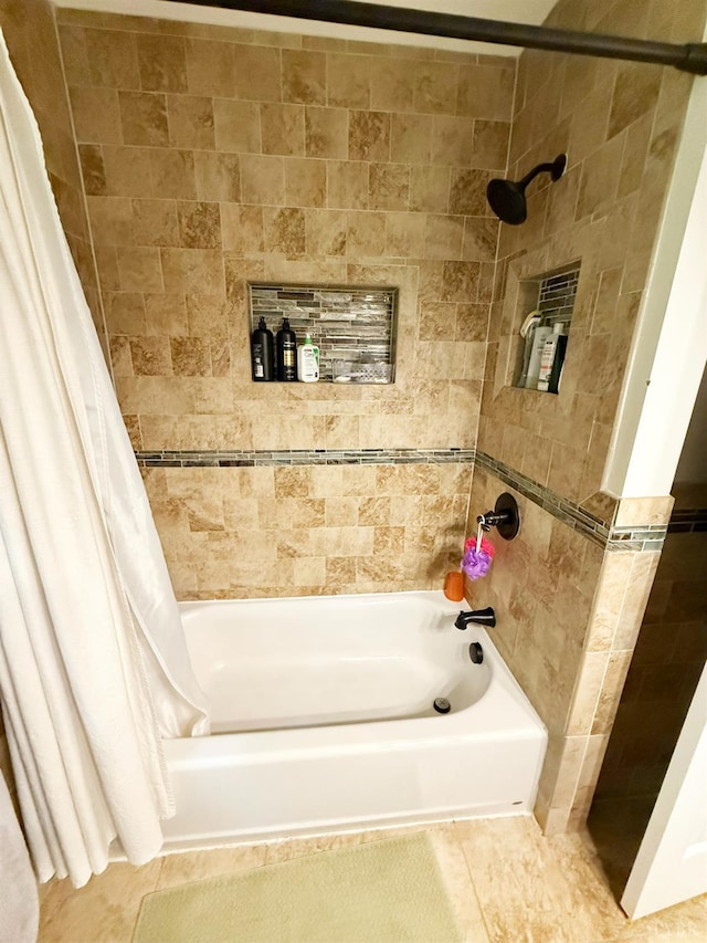 1309 Cherokee Ave, Lynchburg, VA 24502 - full bathroom with shower / tub combo with curtain