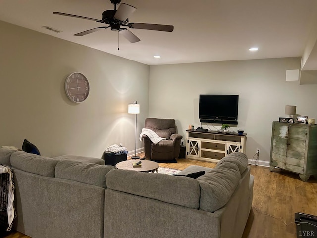 1481 Helmsdale Dr, Forest, VA 24551 - living room featuring wood finished floors, ceiling fan, and recessed lighting