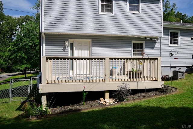 1769 Izaak Walton Rd, Madison Heights, VA 24572 - back of house with a wooden deck