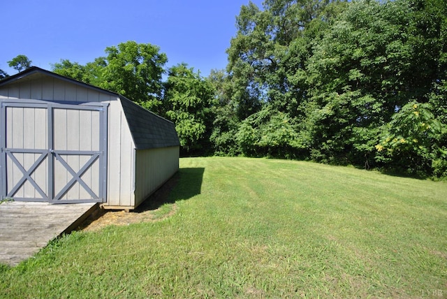 6120 Edgewood Ave, Lynchburg, VA 24502 - view of green lawn with a storage shed