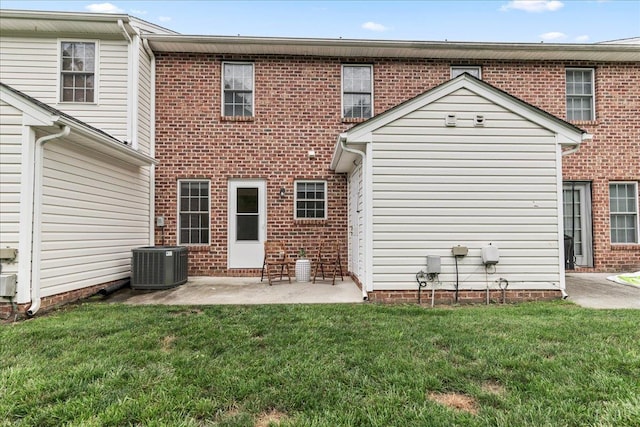 3600 Old Forest Rd Unit 107, Lynchburg, VA 24501 - back of house with a yard and a patio