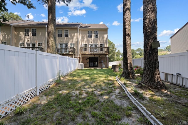 2398 Azalea Garden Rd, Norfolk, VA 23513 - view of fenced backyard