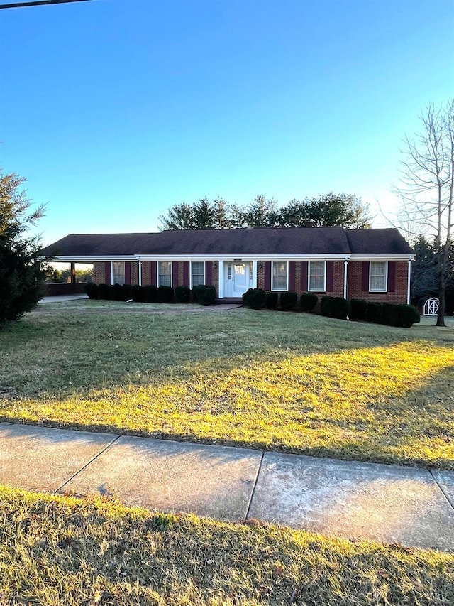 1102 Smith St, Bedford, VA 24523 - single story home featuring a front yard