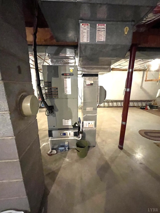 1102 Smith St, Bedford, VA 24523 - view of unfinished basement