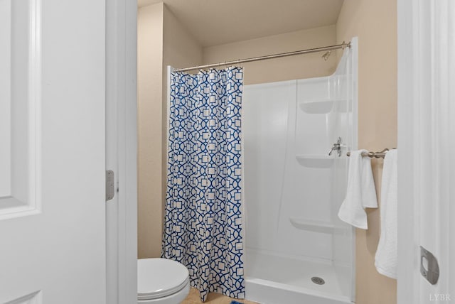 1600 Wards Fry Unit 506, Lynchburg, VA 24502 - bathroom with a shower with curtain and toilet