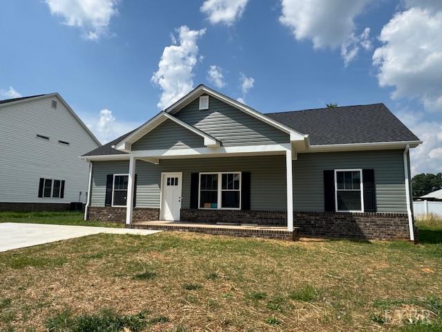 467 N Ave, Appomattox, VA 24522 - photo 1