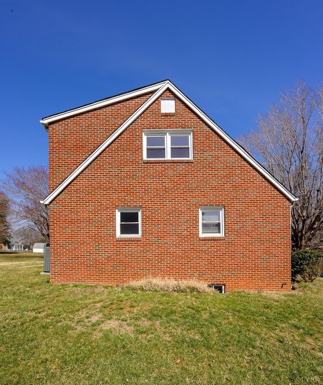 625 Sherman Dr, Lynchburg, VA 24502 - view of home's exterior with brick siding and a lawn