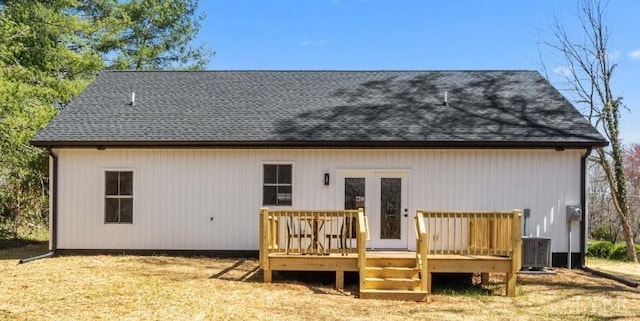 7 Hickory Cove Ln, Moneta, VA 24121 - rear view of property featuring a deck and a shingled roof