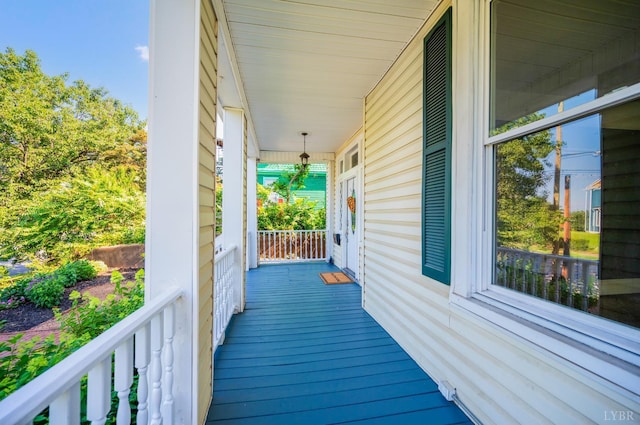 838 Rivermont Ave, Lynchburg, VA 24504 - view of porch