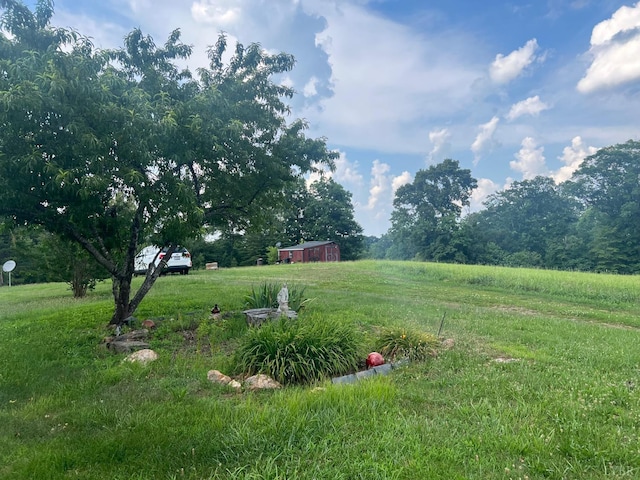 3200 Pocket Rd, Hurt, VA 24563 - view of yard featuring an outdoor structure