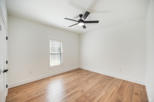 336 Somerset Dr, Appomattox, VA 24522 - empty room with light wood finished floors and ceiling fan