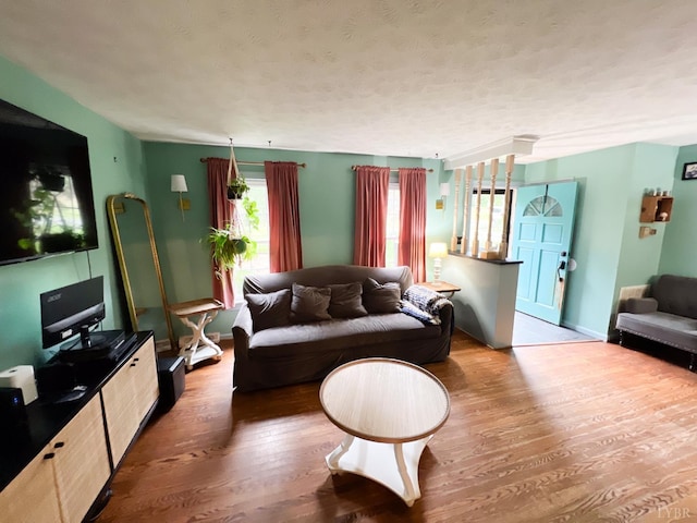 68 Cardwell Ln, Lynchburg, VA 24504 - living room featuring wood finished floors