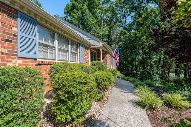 201 Windsor Rd, Lynchburg, VA 24502 - view of side of home with brick siding