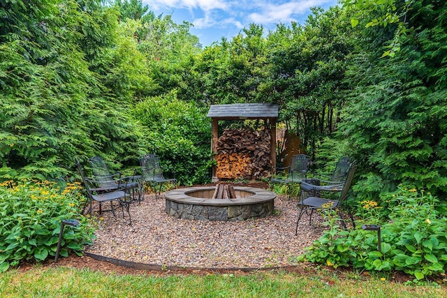 1517 Linden Ave, Lynchburg, VA 24503 - view of yard with a fire pit