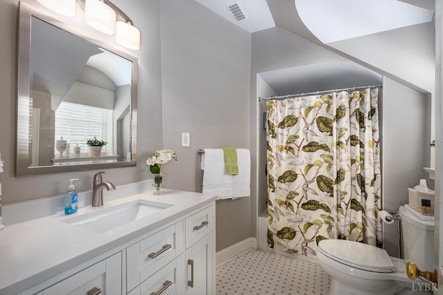 1517 Linden Ave, Lynchburg, VA 24503 - bathroom with vanity and shower / tub combo with curtain