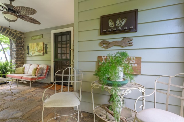 1517 Linden Ave, Lynchburg, VA 24503 - wooden terrace with a ceiling fan