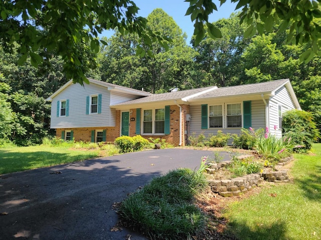 451 Woodlawn Trl, Appomattox, VA 24522 - photo 1