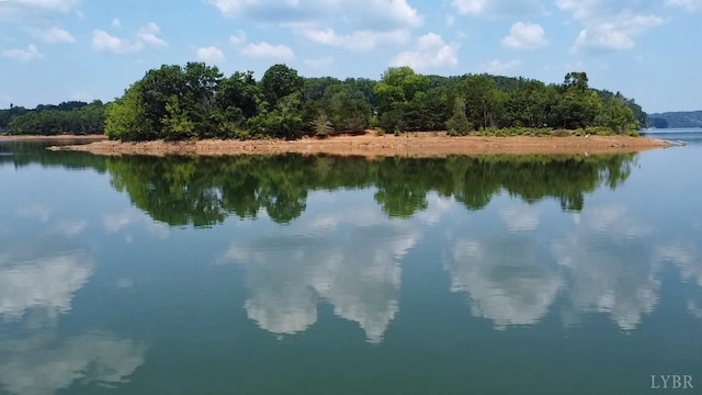 0 Island Pointe Dr, Gretna, VA 24557