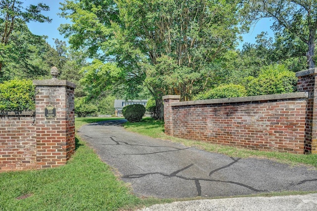 519 Belvedere St, Lynchburg, VA 24503 - view of gate
