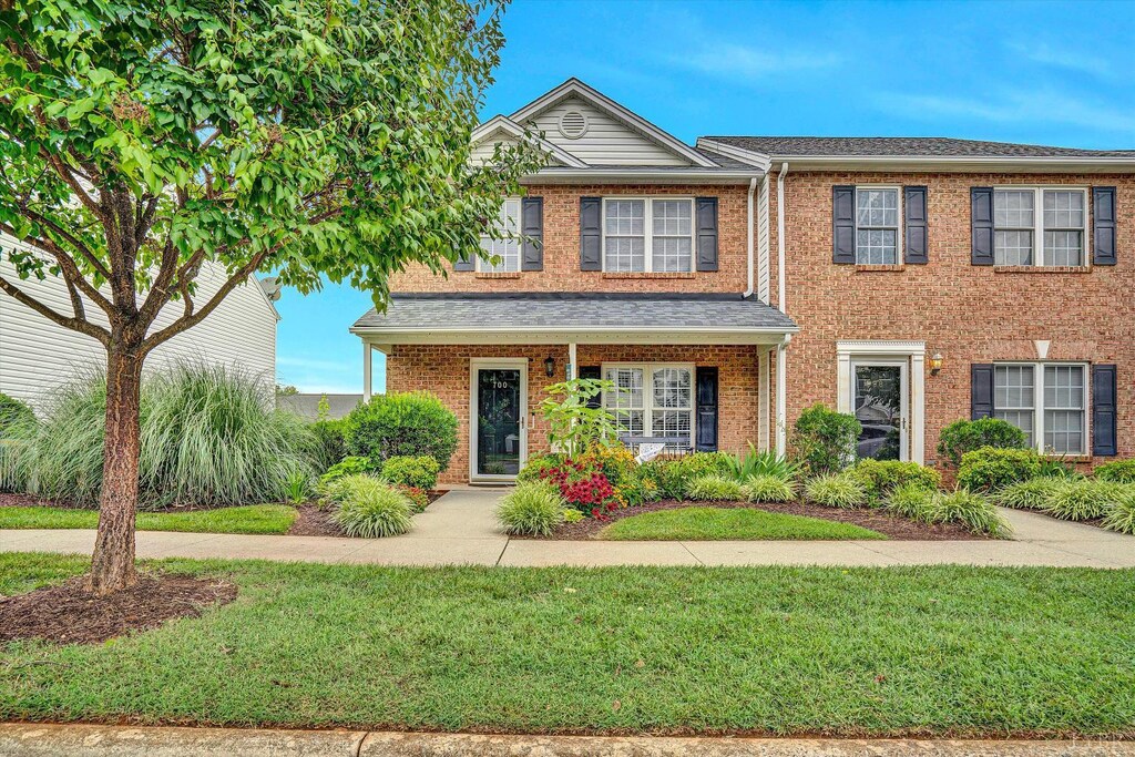 700 Wyndhurst Dr, Lynchburg, VA 24502 - photo 1