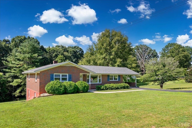 404 Oakwood Dr, Hurt, VA 24563 - photo 1