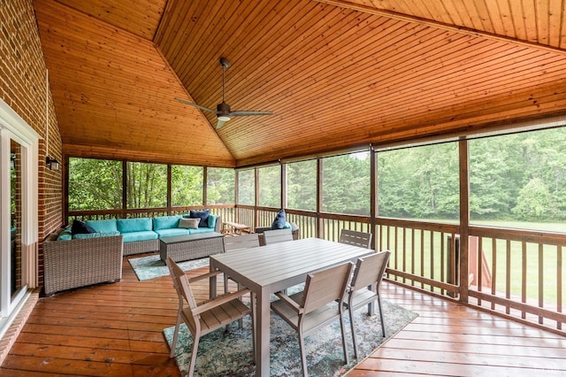 102 Stirling Ct, Forest, VA 24551 - sunroom / solarium with ceiling fan, an outdoor hangout area, and vaulted ceiling