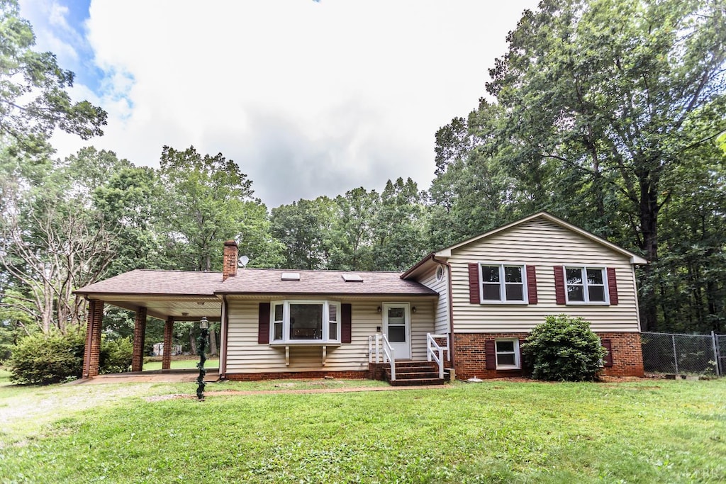 297 Woodlawn Trl, Appomattox, VA 24522 - photo 1