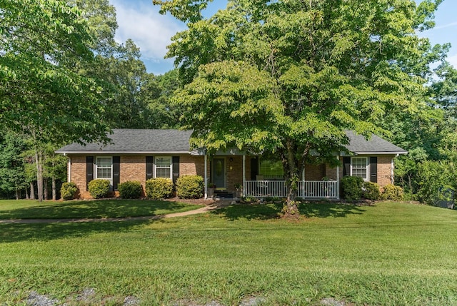1604 Avondale Dr, Altavista, VA 24517 - photo 1