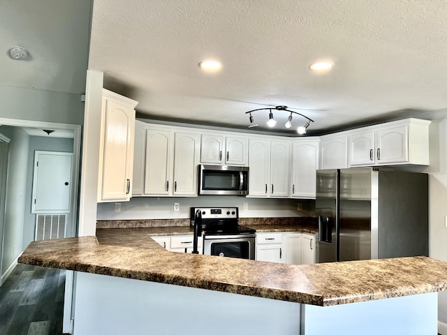 1719 Tahoe Trl, Sevierville, TN 37876 - photo 6