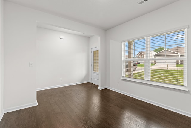 305 Eclipse Ln, Knoxville, TN 37924 - empty room featuring healthy amount of natural light and dark wood-style flooring
