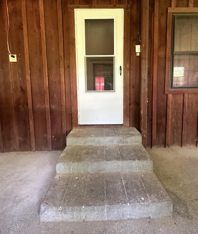 4140 Chavis Rd, Cosby, TN 37722 - property entrance