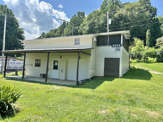 4140 Chavis Rd, Cosby, TN 37722 - view of front of house featuring a front yard