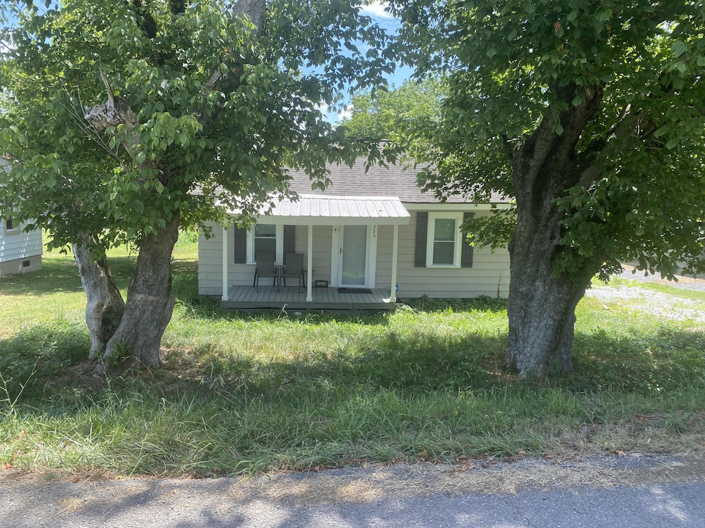 1323 Goodson Ave, Morristown, TN 37814 - photo 1