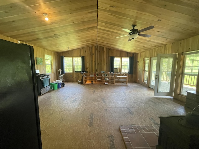 4750 Laws Rd, Del Rio, TN 37727 - sunroom with vaulted ceiling