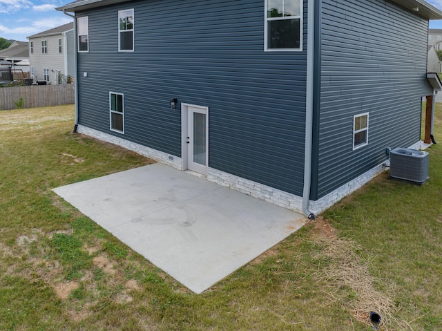 2490 Stream View Ln, Morristown, TN 37814 - rear view of house with a patio area