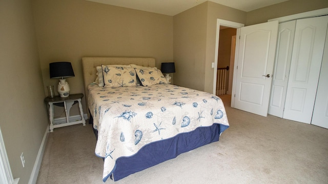 976 Bridgeview Hills Dr, Dandridge, TN 37725 - carpeted bedroom with a closet and baseboards