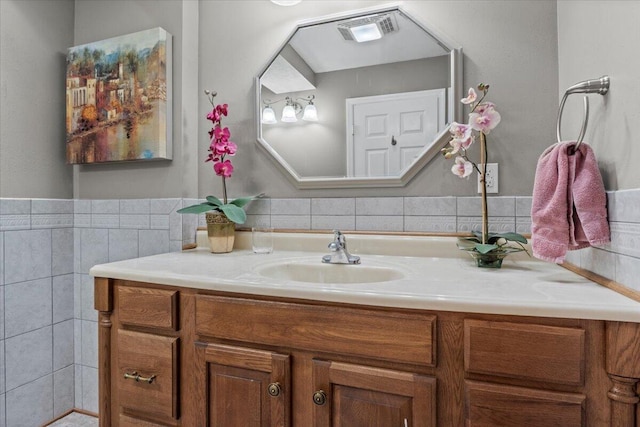 4018 Eagles Nest Dr, Morristown, TN 37813 - bathroom with vanity