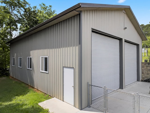 792 Hopper Blf, Rutledge, TN 37861 - detached garage with a gate